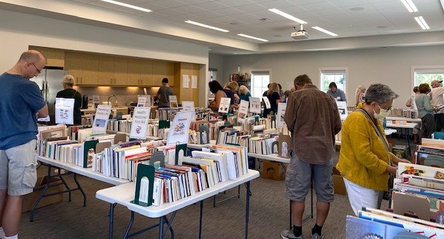 book sale2 2022.jpg